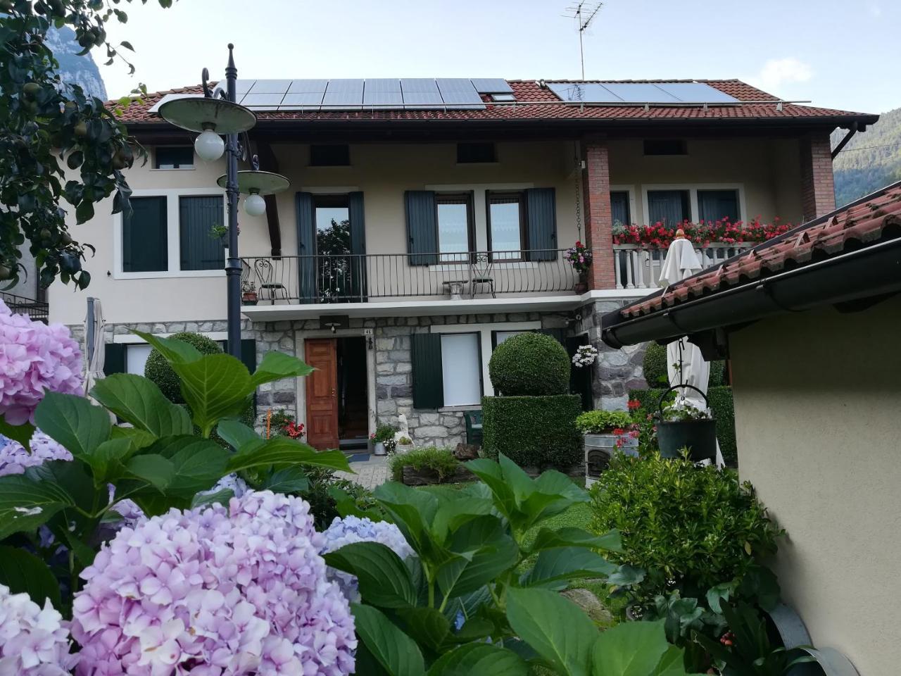 B&B Oltra Lamon Ngoại thất bức ảnh